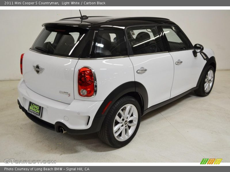 Light White / Carbon Black 2011 Mini Cooper S Countryman