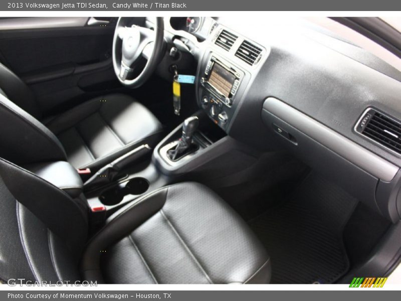Candy White / Titan Black 2013 Volkswagen Jetta TDI Sedan