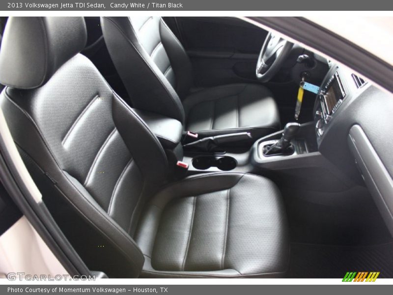 Candy White / Titan Black 2013 Volkswagen Jetta TDI Sedan