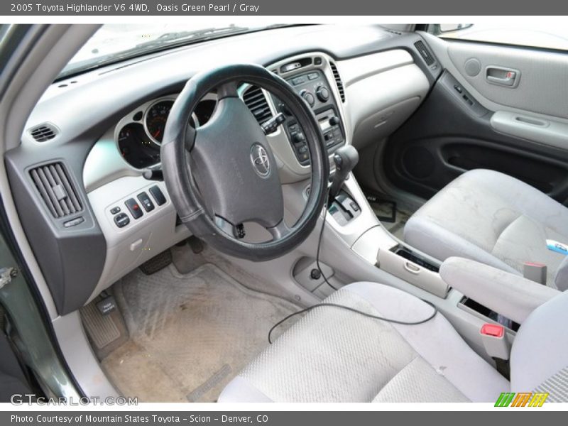 Oasis Green Pearl / Gray 2005 Toyota Highlander V6 4WD