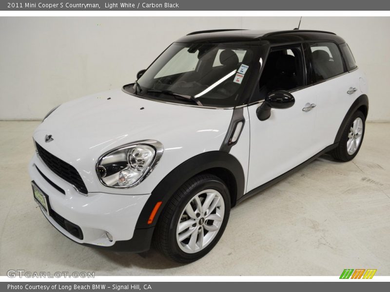 Light White / Carbon Black 2011 Mini Cooper S Countryman