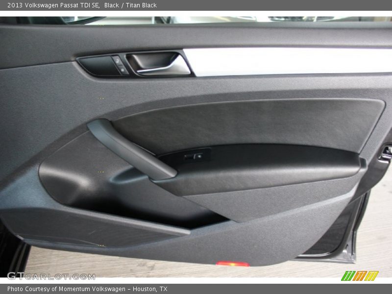 Black / Titan Black 2013 Volkswagen Passat TDI SE