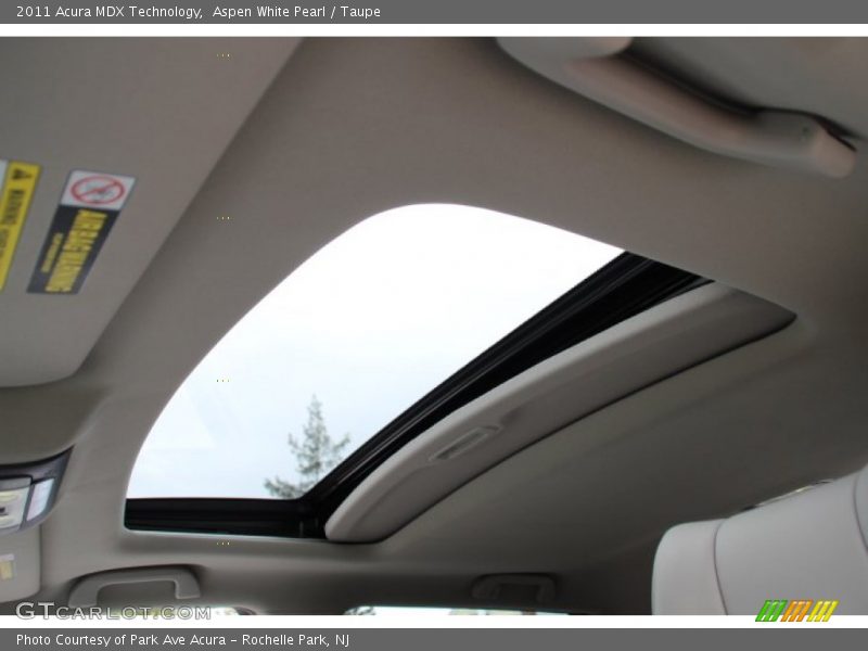 Aspen White Pearl / Taupe 2011 Acura MDX Technology