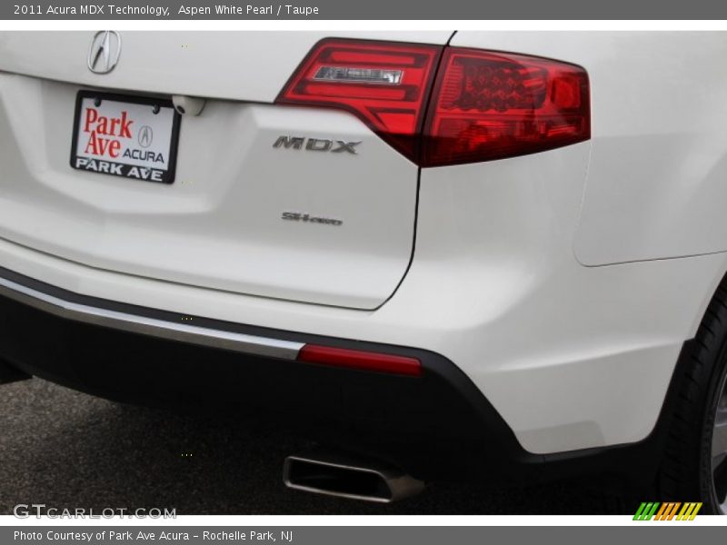Aspen White Pearl / Taupe 2011 Acura MDX Technology