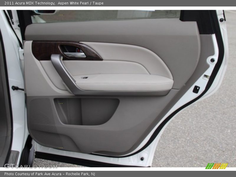 Aspen White Pearl / Taupe 2011 Acura MDX Technology