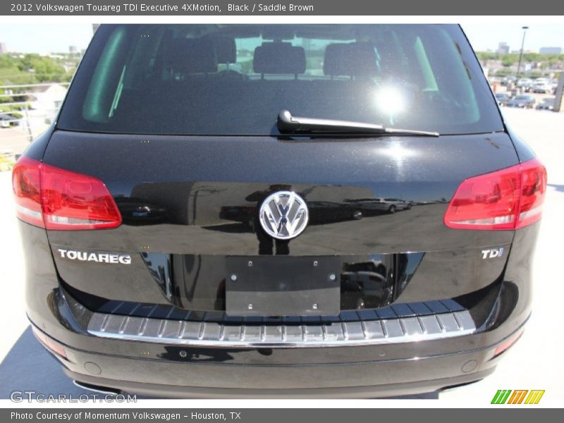 Black / Saddle Brown 2012 Volkswagen Touareg TDI Executive 4XMotion