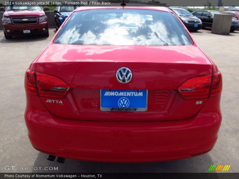 Tornado Red / Titan Black 2014 Volkswagen Jetta SE Sedan