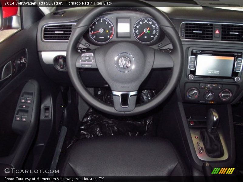 Tornado Red / Titan Black 2014 Volkswagen Jetta SE Sedan