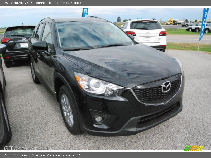 Front 3/4 View of 2015 CX-5 Touring