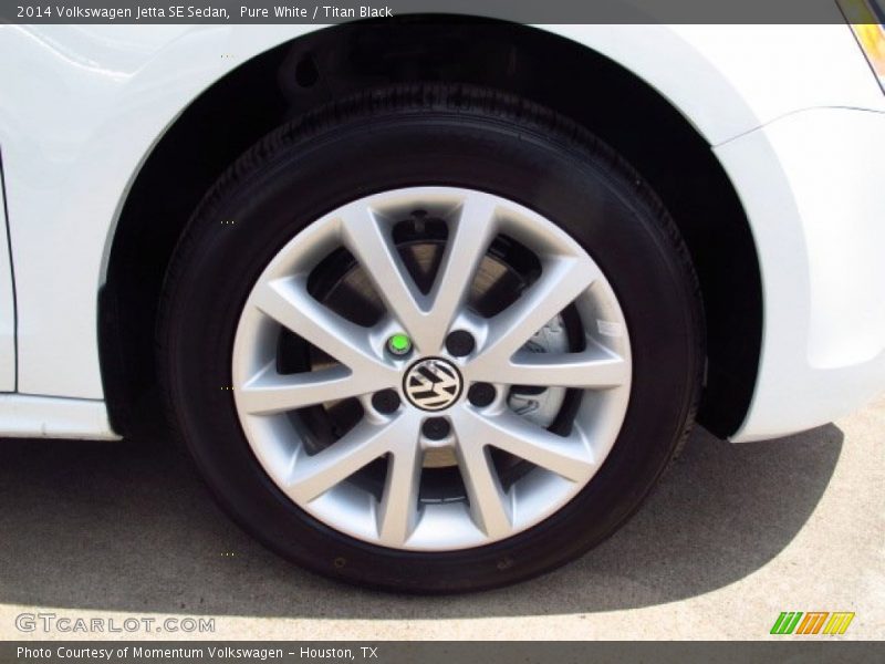 Pure White / Titan Black 2014 Volkswagen Jetta SE Sedan