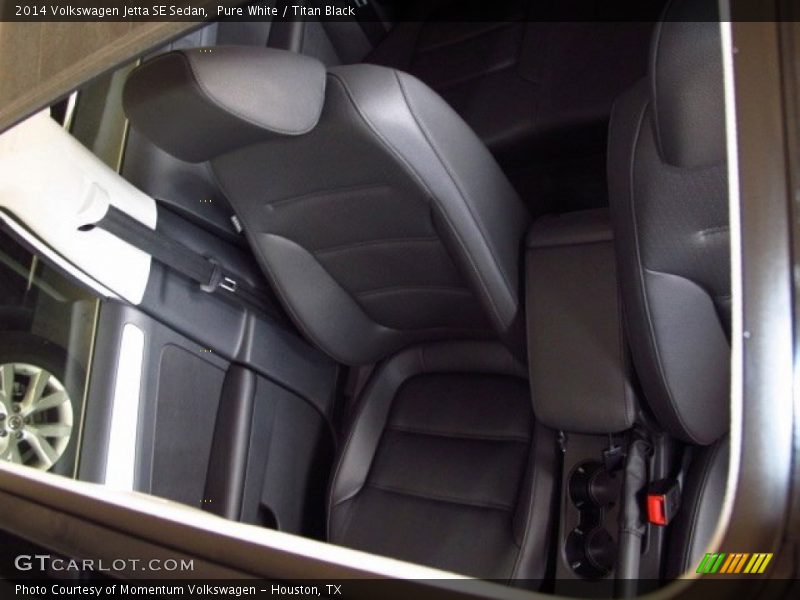 Pure White / Titan Black 2014 Volkswagen Jetta SE Sedan