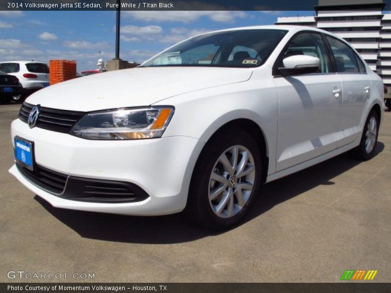 Pure White / Titan Black 2014 Volkswagen Jetta SE Sedan