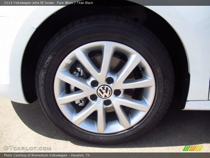 Pure White / Titan Black 2014 Volkswagen Jetta SE Sedan