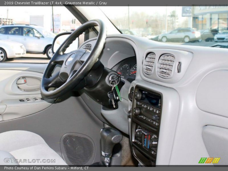 Graystone Metallic / Gray 2009 Chevrolet TrailBlazer LT 4x4