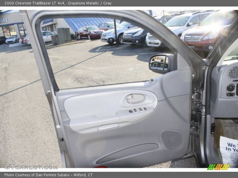 Graystone Metallic / Gray 2009 Chevrolet TrailBlazer LT 4x4