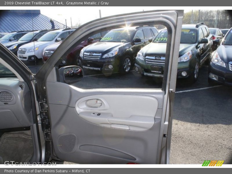 Graystone Metallic / Gray 2009 Chevrolet TrailBlazer LT 4x4