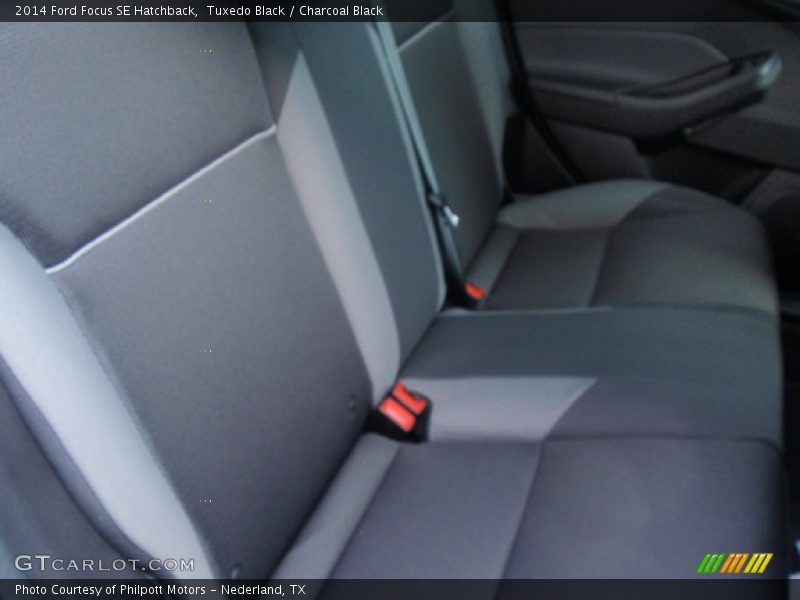 Tuxedo Black / Charcoal Black 2014 Ford Focus SE Hatchback