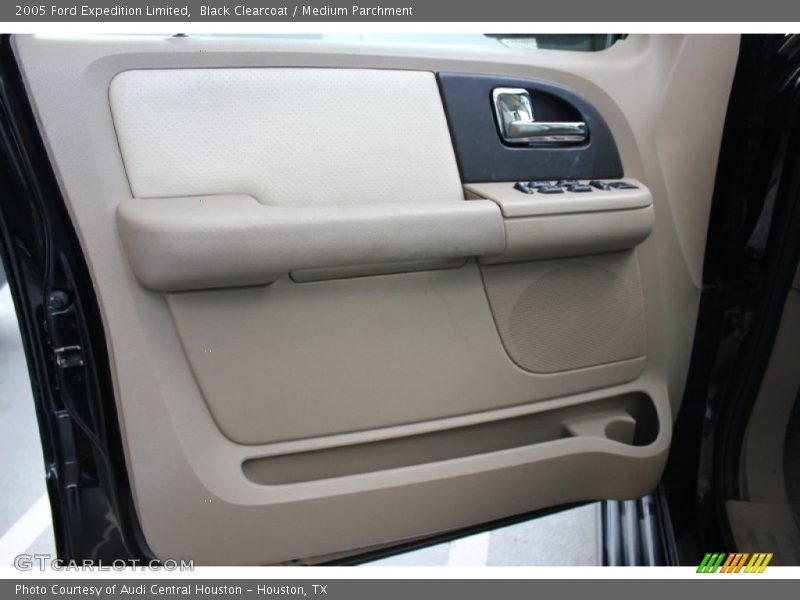 Black Clearcoat / Medium Parchment 2005 Ford Expedition Limited