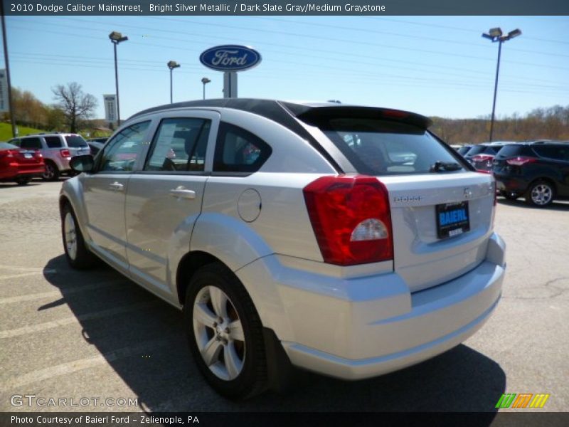 Bright Silver Metallic / Dark Slate Gray/Medium Graystone 2010 Dodge Caliber Mainstreet