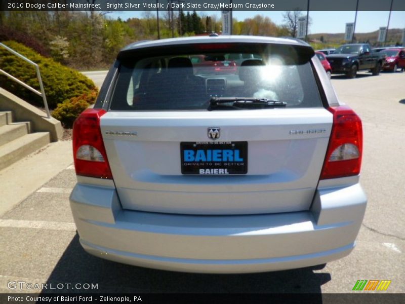 Bright Silver Metallic / Dark Slate Gray/Medium Graystone 2010 Dodge Caliber Mainstreet
