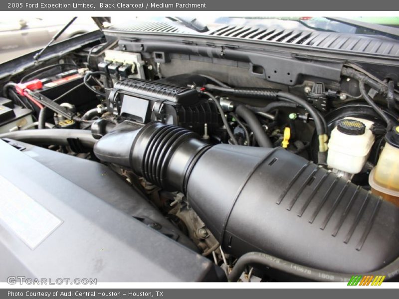 Black Clearcoat / Medium Parchment 2005 Ford Expedition Limited