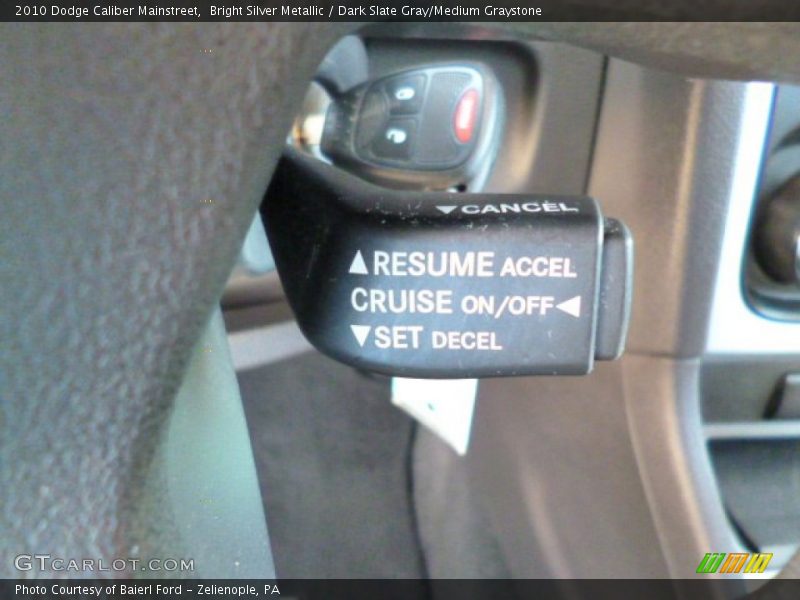 Bright Silver Metallic / Dark Slate Gray/Medium Graystone 2010 Dodge Caliber Mainstreet