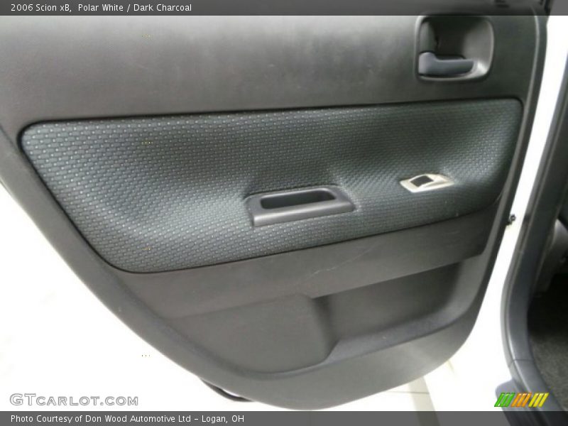 Polar White / Dark Charcoal 2006 Scion xB