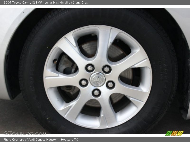 Lunar Mist Metallic / Stone Gray 2006 Toyota Camry XLE V6