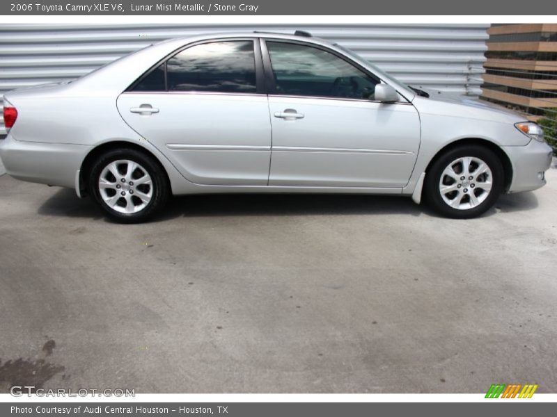 Lunar Mist Metallic / Stone Gray 2006 Toyota Camry XLE V6