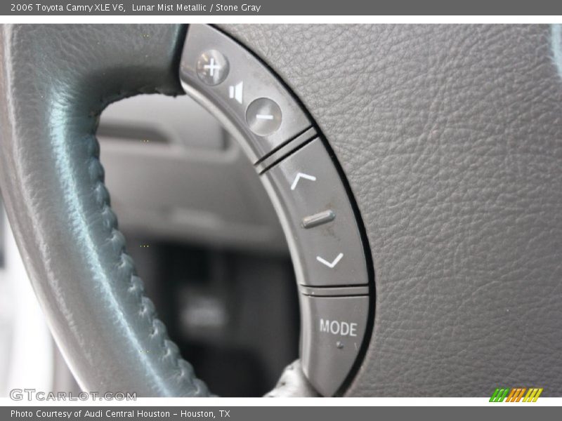 Lunar Mist Metallic / Stone Gray 2006 Toyota Camry XLE V6
