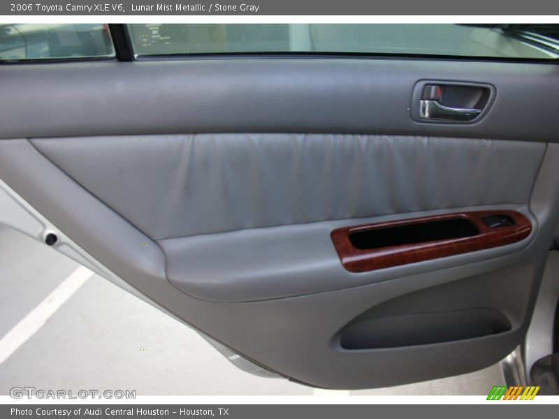 Lunar Mist Metallic / Stone Gray 2006 Toyota Camry XLE V6