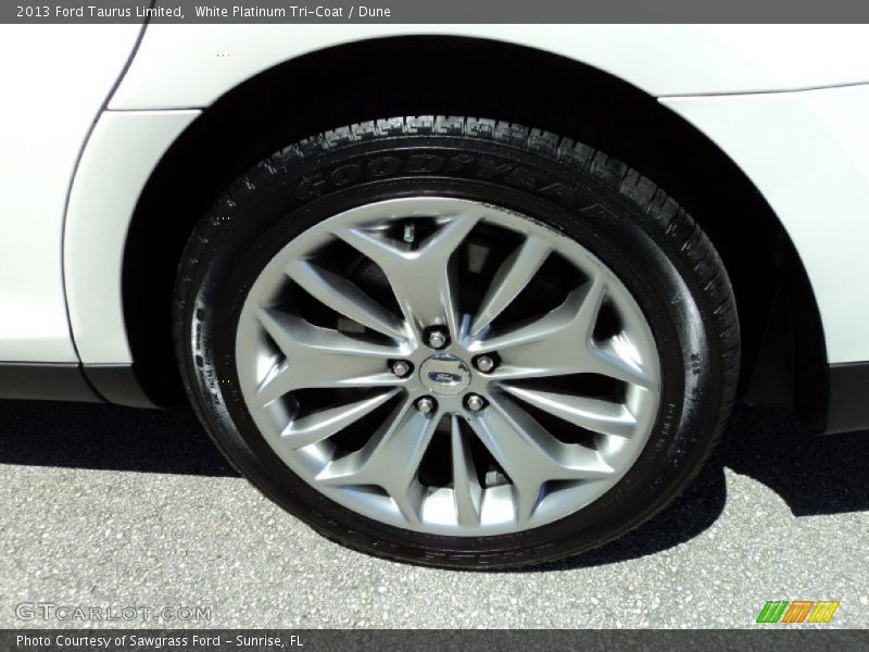 White Platinum Tri-Coat / Dune 2013 Ford Taurus Limited