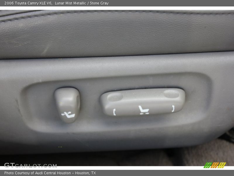 Lunar Mist Metallic / Stone Gray 2006 Toyota Camry XLE V6