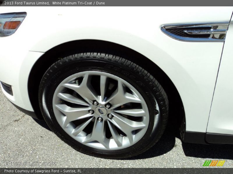 White Platinum Tri-Coat / Dune 2013 Ford Taurus Limited