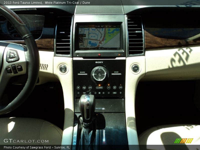 White Platinum Tri-Coat / Dune 2013 Ford Taurus Limited