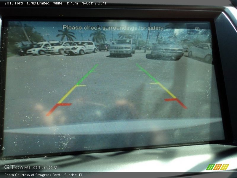White Platinum Tri-Coat / Dune 2013 Ford Taurus Limited