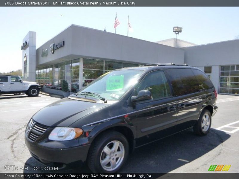 Brilliant Black Crystal Pearl / Medium Slate Gray 2005 Dodge Caravan SXT