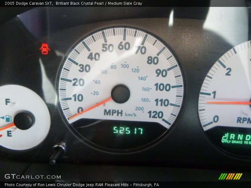 Brilliant Black Crystal Pearl / Medium Slate Gray 2005 Dodge Caravan SXT
