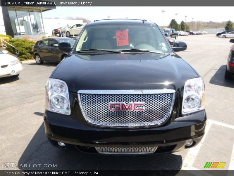 Onyx Black / Ebony 2009 GMC Yukon Denali AWD