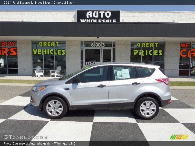 Ingot Silver / Charcoal Black 2014 Ford Escape S