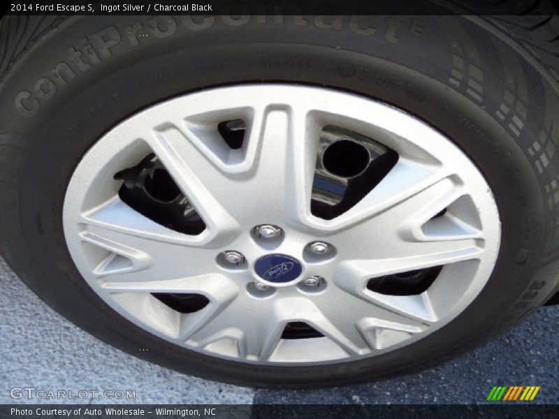 Ingot Silver / Charcoal Black 2014 Ford Escape S