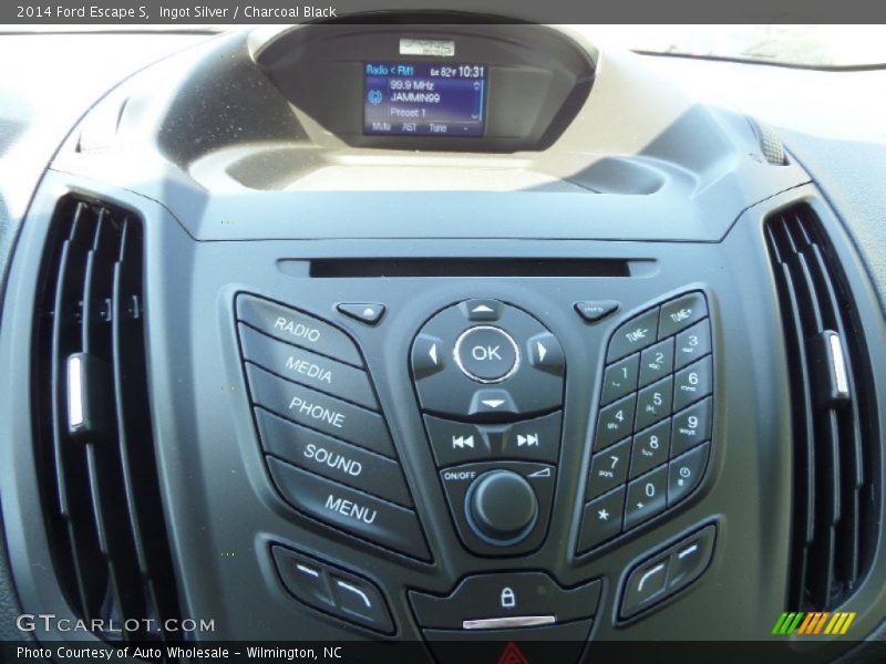 Ingot Silver / Charcoal Black 2014 Ford Escape S