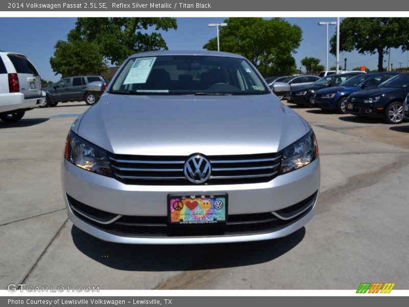 Reflex Silver Metallic / Titan Black 2014 Volkswagen Passat 2.5L SE