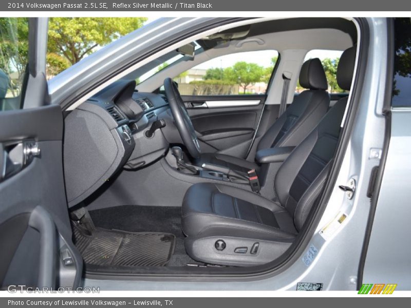 Reflex Silver Metallic / Titan Black 2014 Volkswagen Passat 2.5L SE