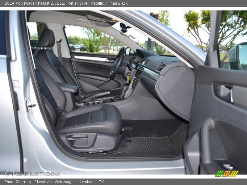 Reflex Silver Metallic / Titan Black 2014 Volkswagen Passat 2.5L SE