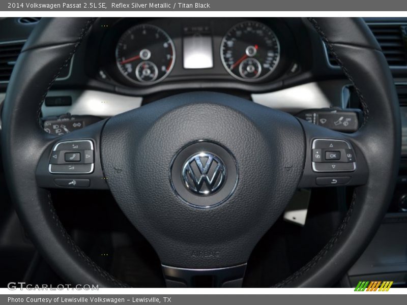 Reflex Silver Metallic / Titan Black 2014 Volkswagen Passat 2.5L SE