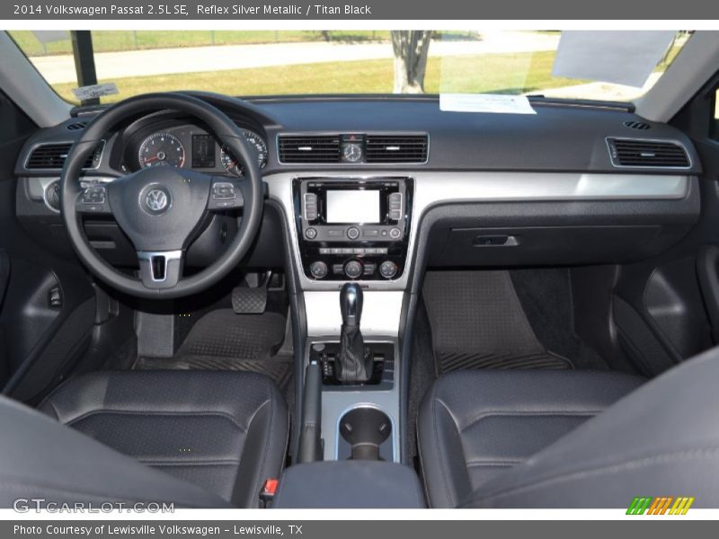 Reflex Silver Metallic / Titan Black 2014 Volkswagen Passat 2.5L SE