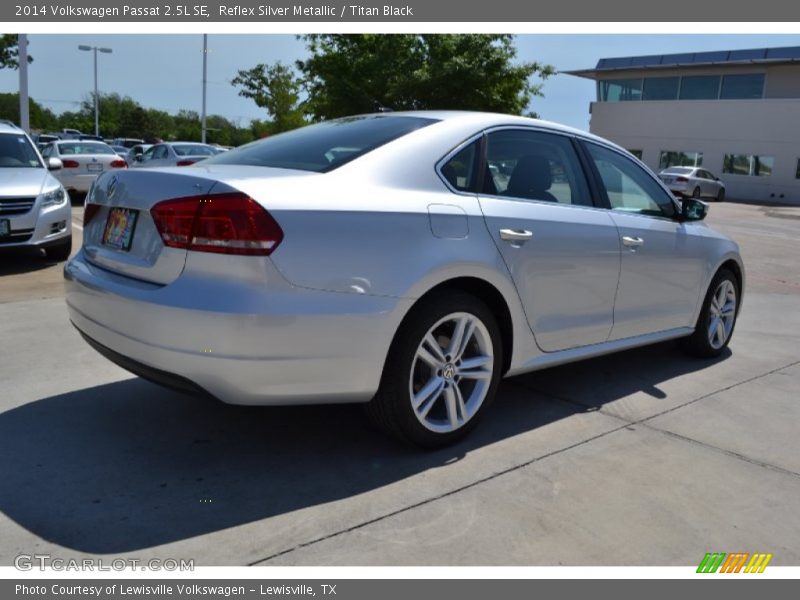 Reflex Silver Metallic / Titan Black 2014 Volkswagen Passat 2.5L SE