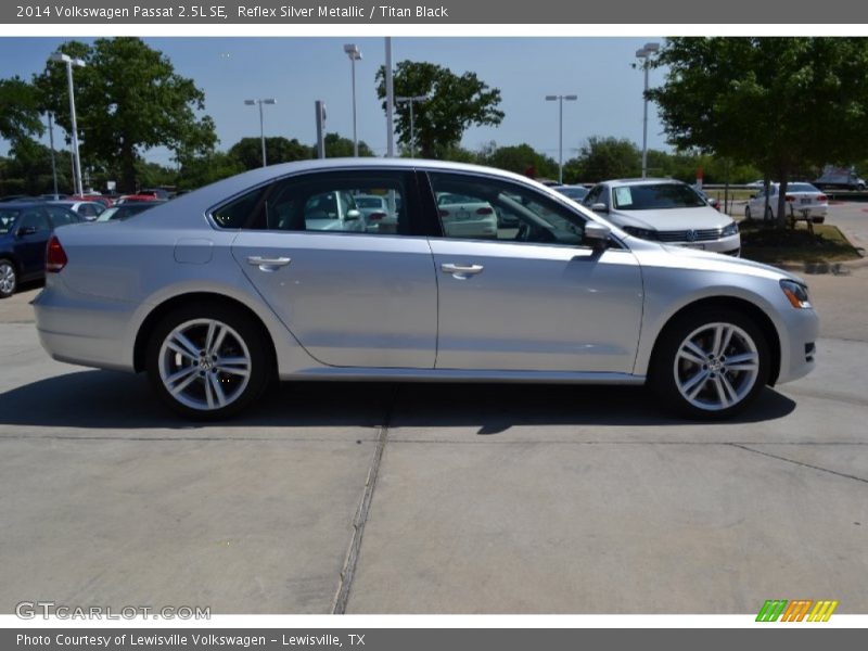 Reflex Silver Metallic / Titan Black 2014 Volkswagen Passat 2.5L SE
