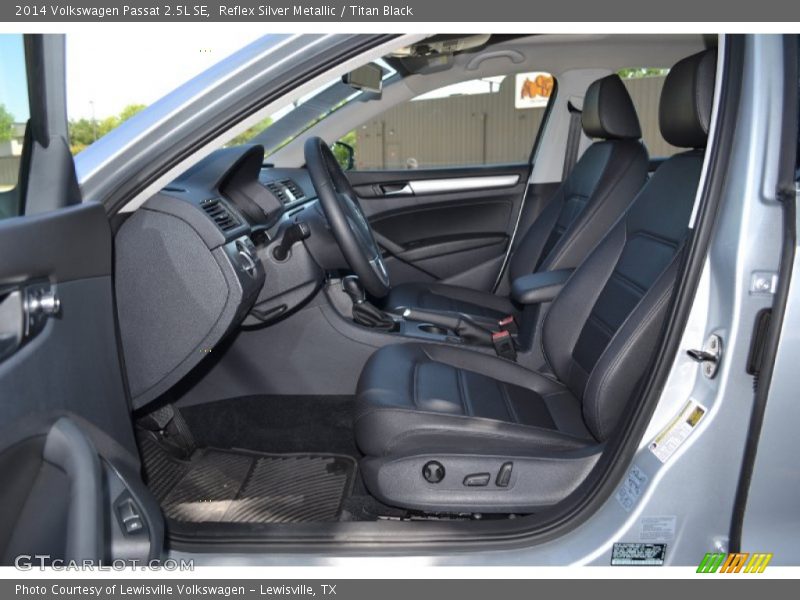 Reflex Silver Metallic / Titan Black 2014 Volkswagen Passat 2.5L SE